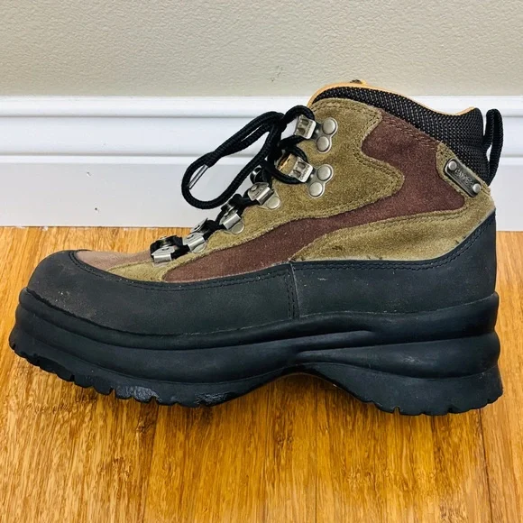 Candie's Water Resistant Suede Winter Boots 8.5 - Picture 5 of 11